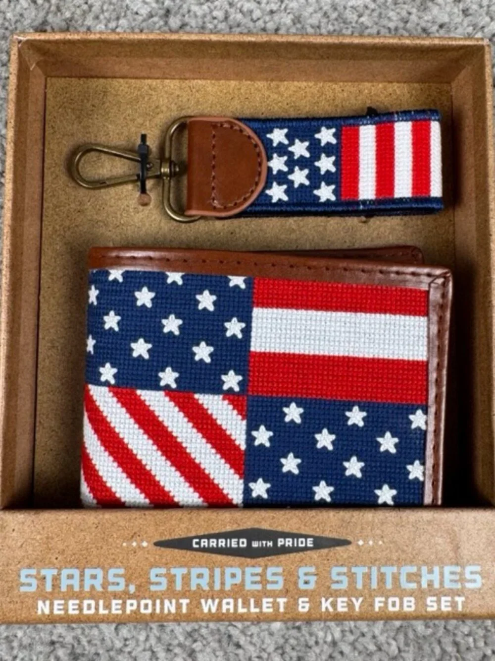 The Kraftsman Co. Men’s Leather Wallet & Key Fob Set Stars & Stripes USA Flag